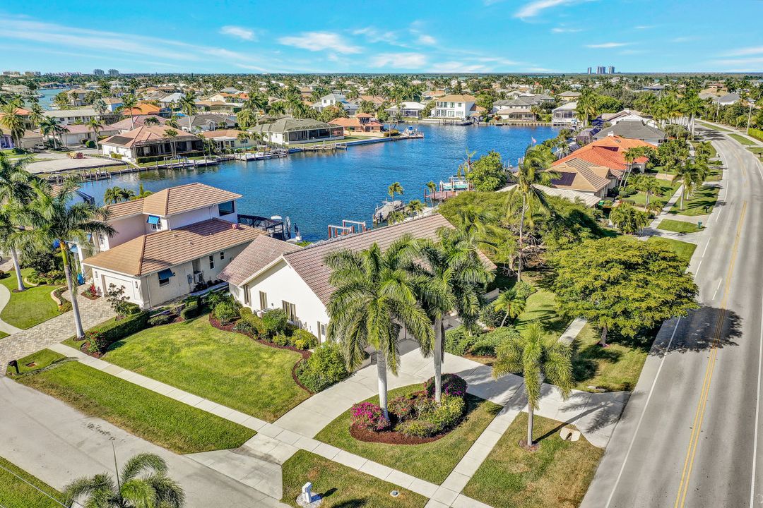 106 N Barfield Dr, Marco Island, FL 34145