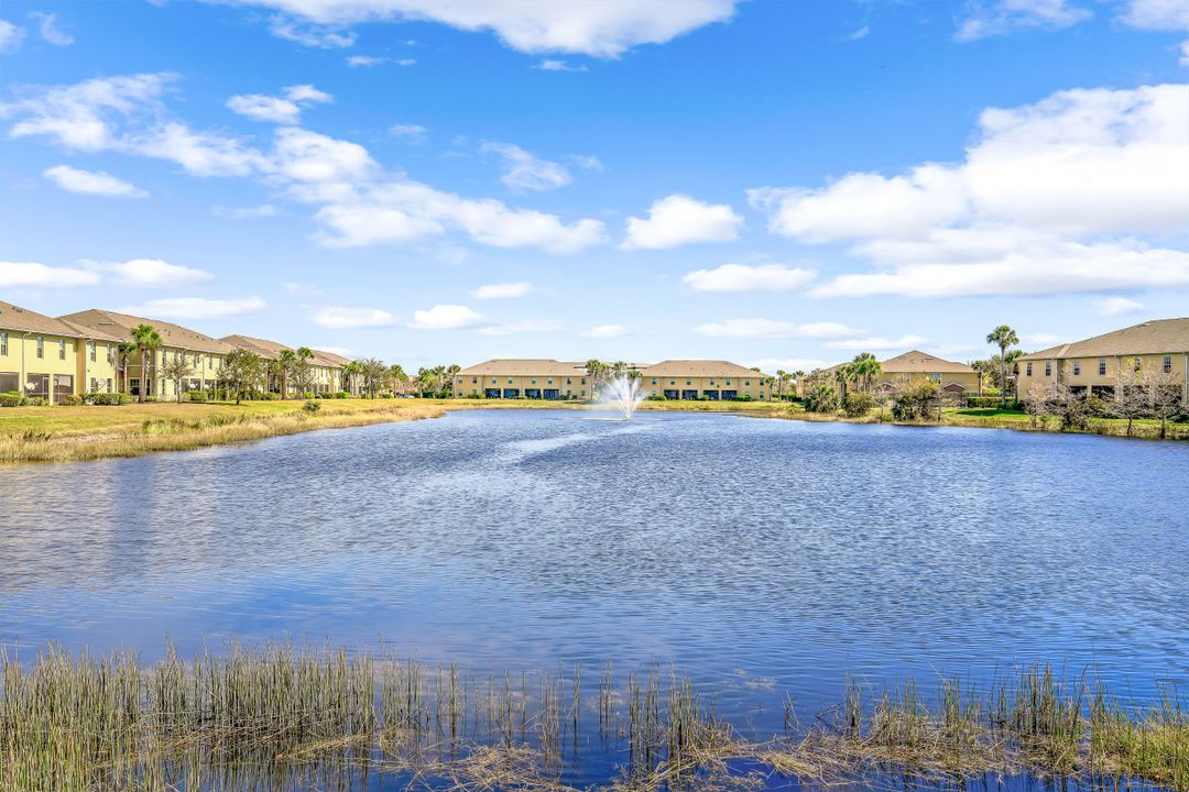 9063 Gervais Cir #1207, Naples, FL 34120
