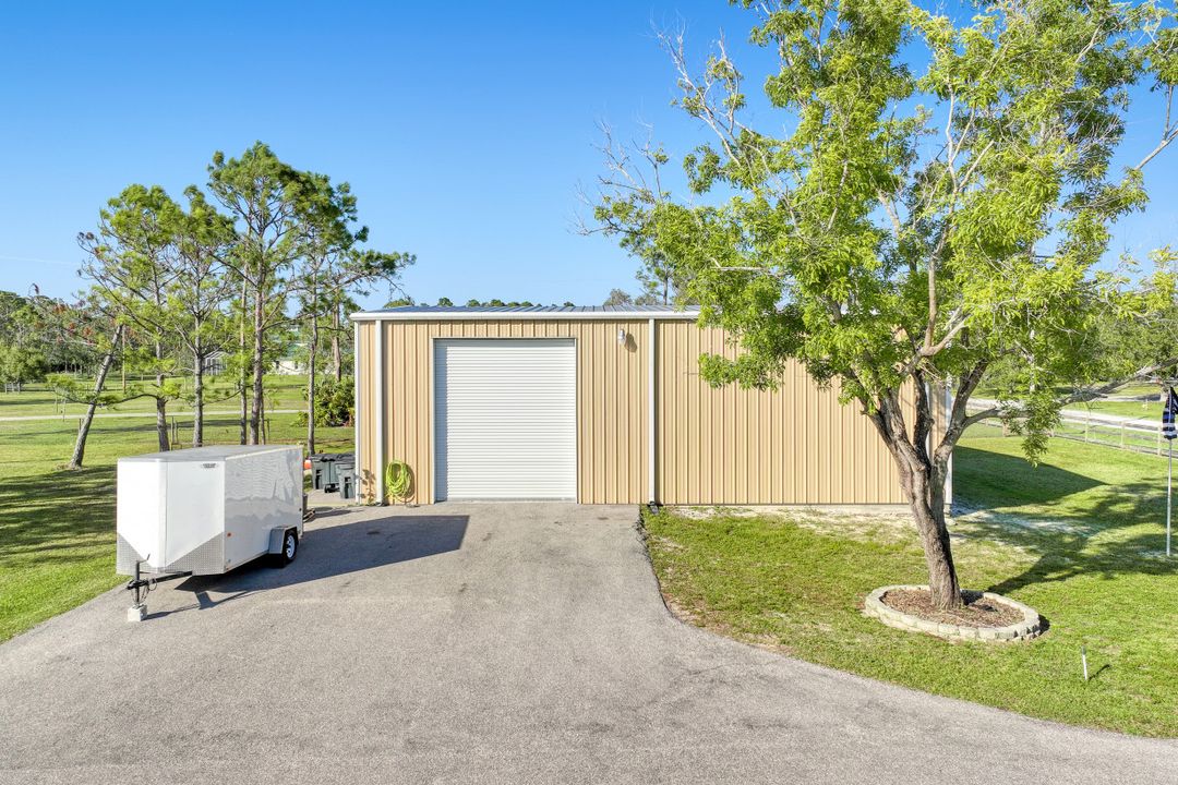 18251 Lynn Rd, North Fort Myers, FL 33917