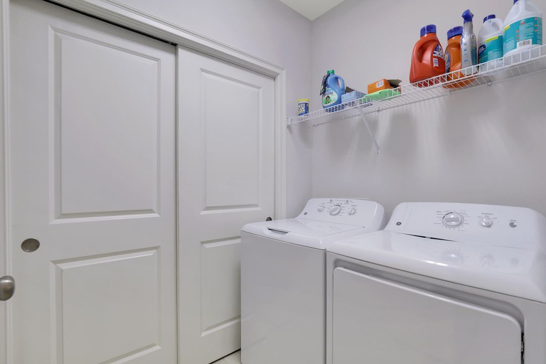 9441 Benvenuto Ct #101, Naples, FL 34119