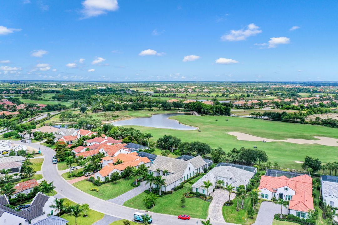 3243 Tavolara Ln, Naples, FL 34114