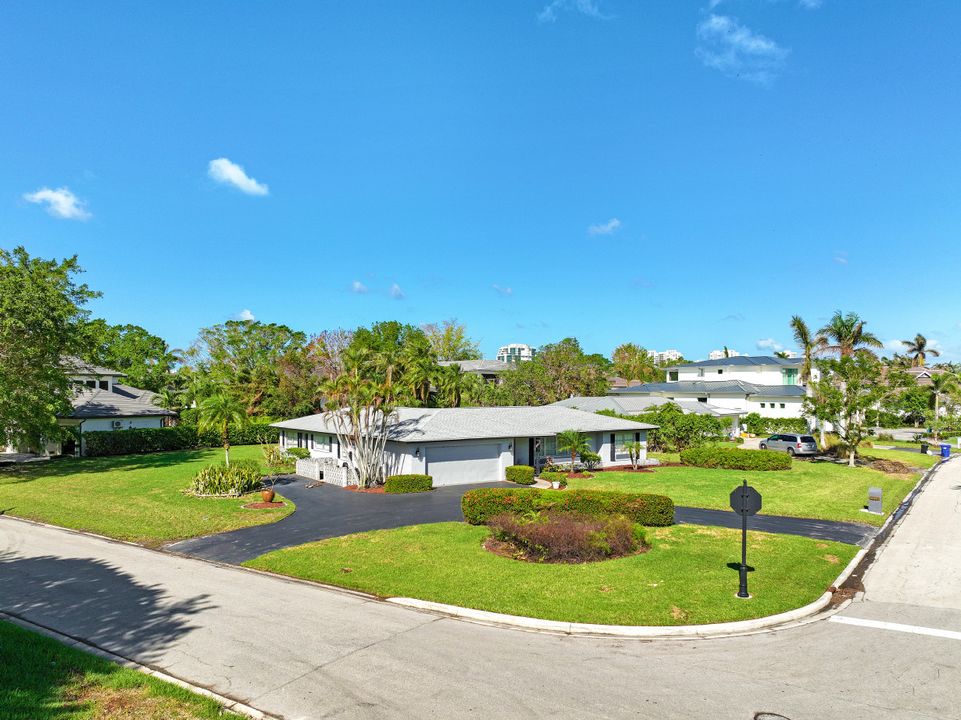 3225 Regatta Rd, Naples, FL 34103