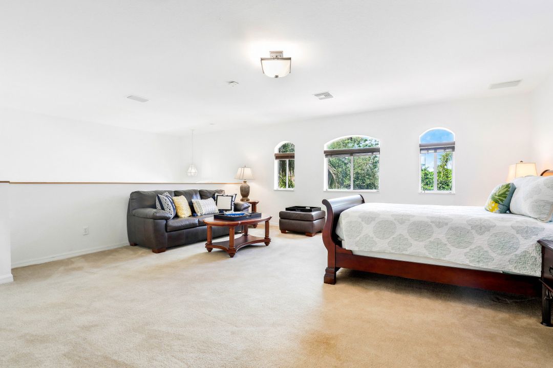 8330 Sumner Ave, Fort Myers, FL 33908