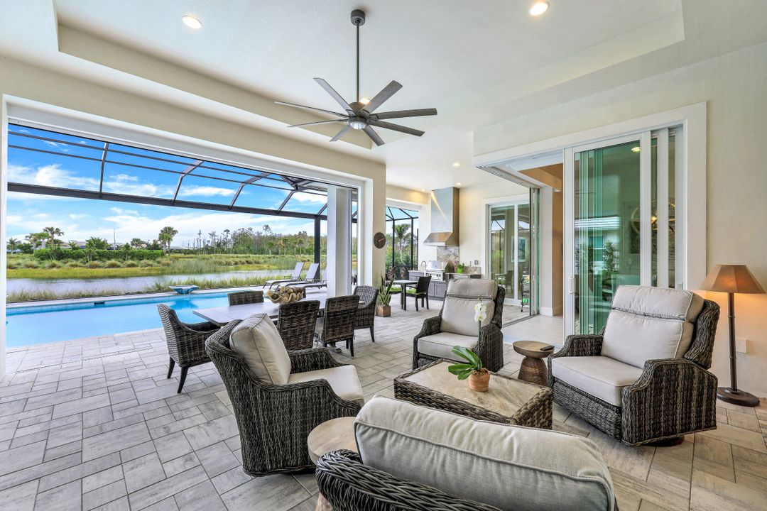 6231 Megans Bay Dr, Naples, FL 34112