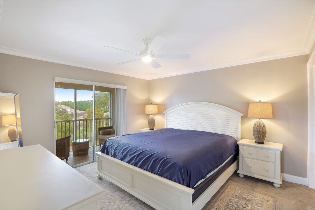 3150 Binnacle Dr #319, Naples, FL 34103