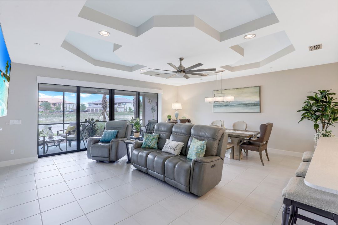 9650 Montelanico Loop #102, Naples, FL 34119