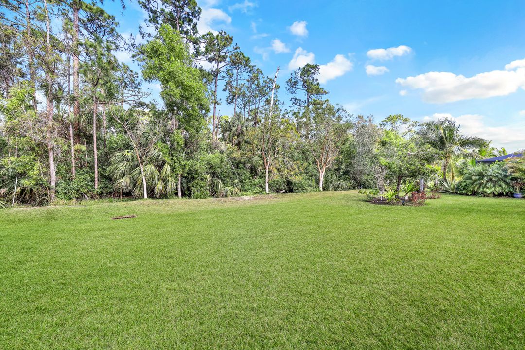 2303 Somerset Pl, Naples, FL 34120