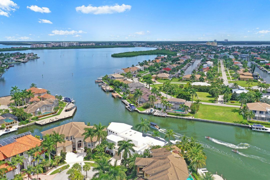 480 Parkhouse Ct, Marco Island, FL 34145