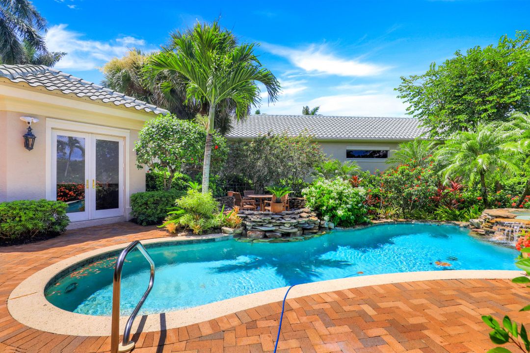 26384 Augusta Creek Ct, Bonita Springs, FL 34134