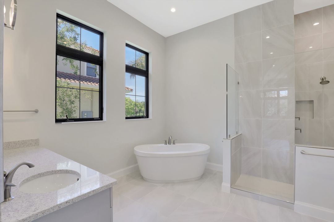 355 Hideaway Cir S, Marco Island, FL 34145