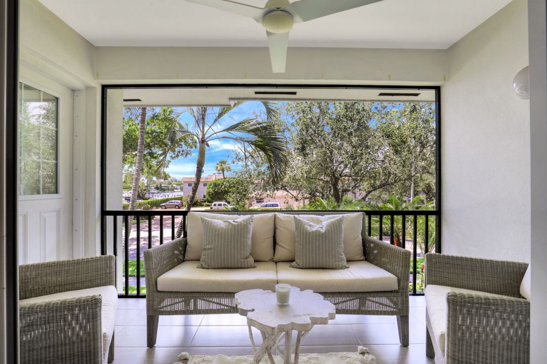 262 Banyan Blvd #262, Naples, FL 34102