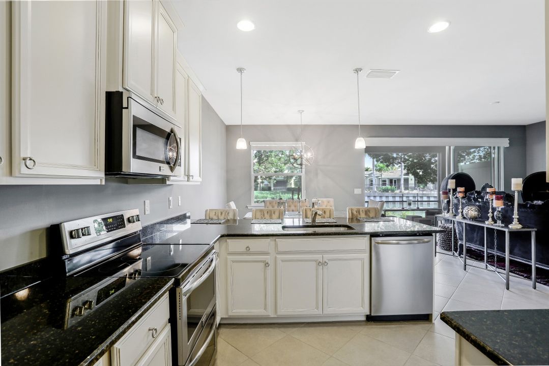 10838 Alvara Point Dr, Bonita Springs, FL 34135