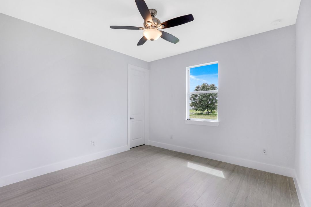 1340 S Gator Cir, Cape Coral, FL 33909