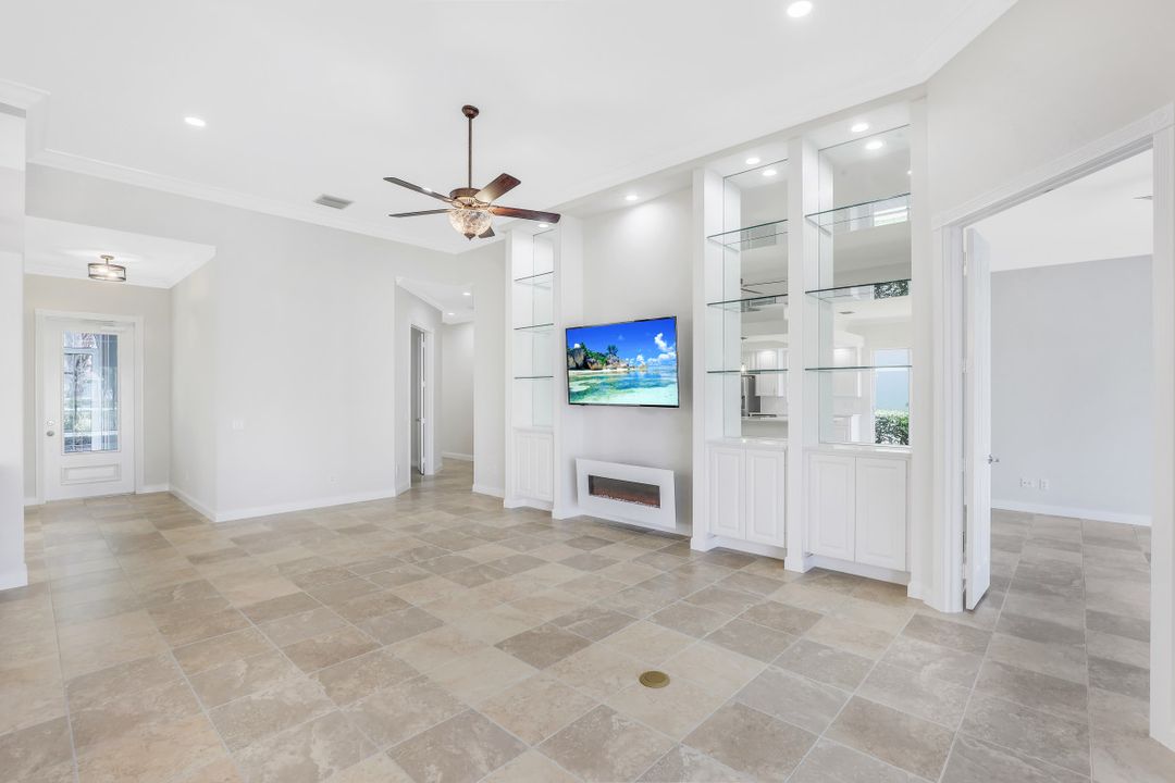 7759 Tommasi Ct, Naples, FL 34114