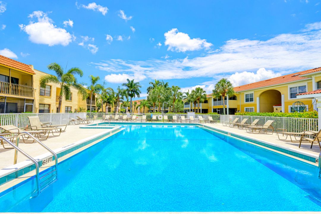 12515 McGregor Blvd #109, Fort Myers, FL 33919