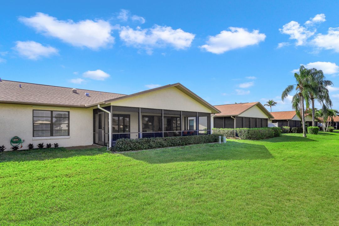 307 Reynolds Ct, Naples, FL 34112