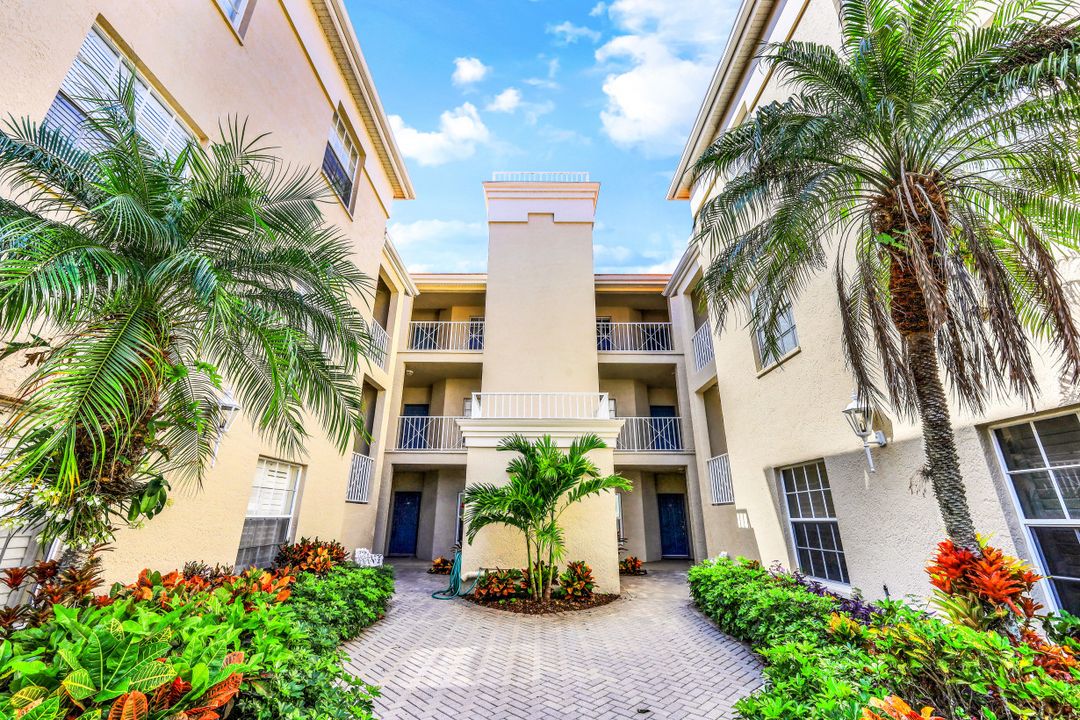 3570 Haldeman Creek Dr #134, Naples, FL 34112