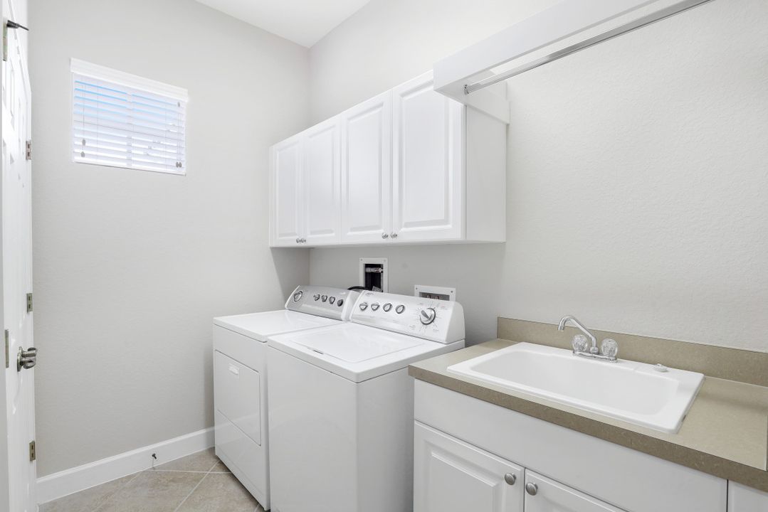 13033 Pennington Pl #202, Fort Myers, FL 33913