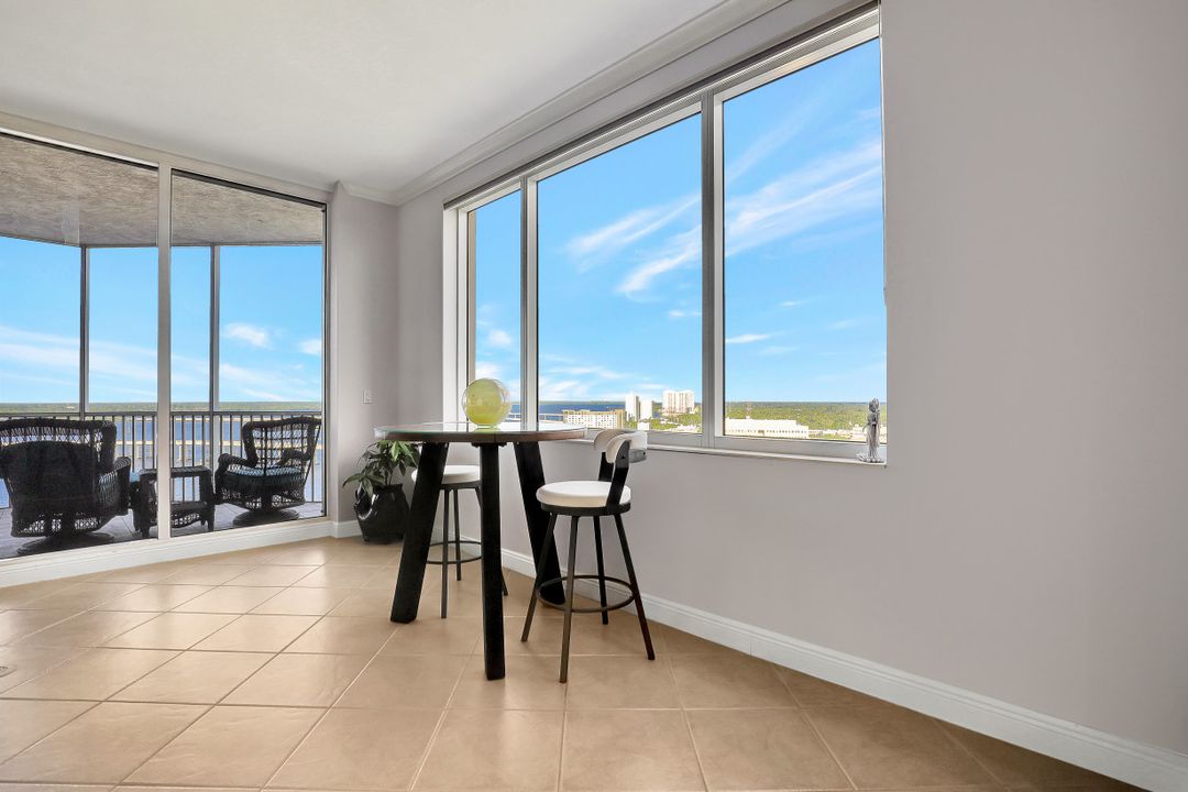 2090 W First St, Fort Myers, FL 33901