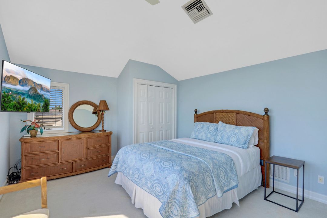 110 Copperfield Ct, Marco Island, FL 34145