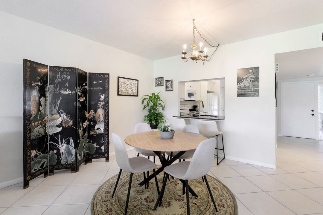 1812 Kings Lake Blvd #103, Naples, FL 34112