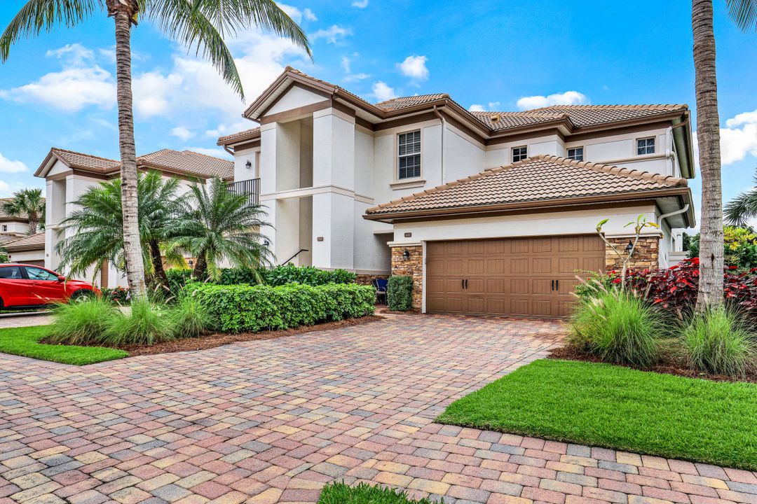 8036 Players Cove Dr #3-102, Naples, FL 34113