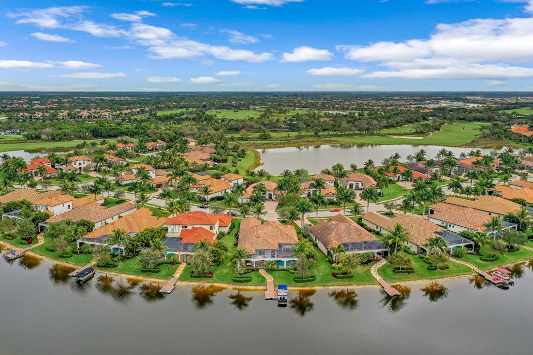 3400 Runaway Ln, Naples, FL 34114