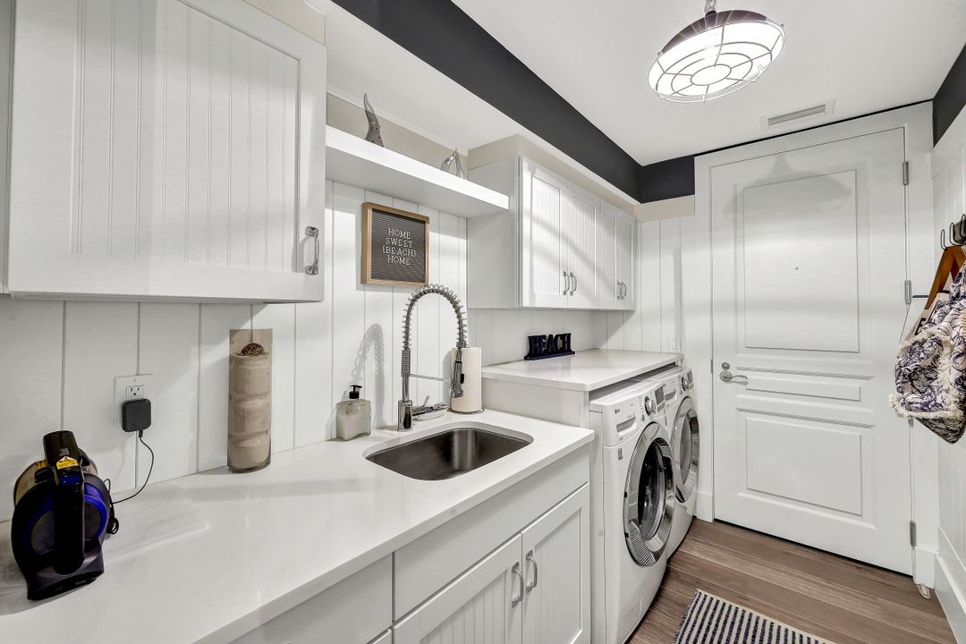 970 Cape Marco Dr #1707, Marco Island, FL 34145