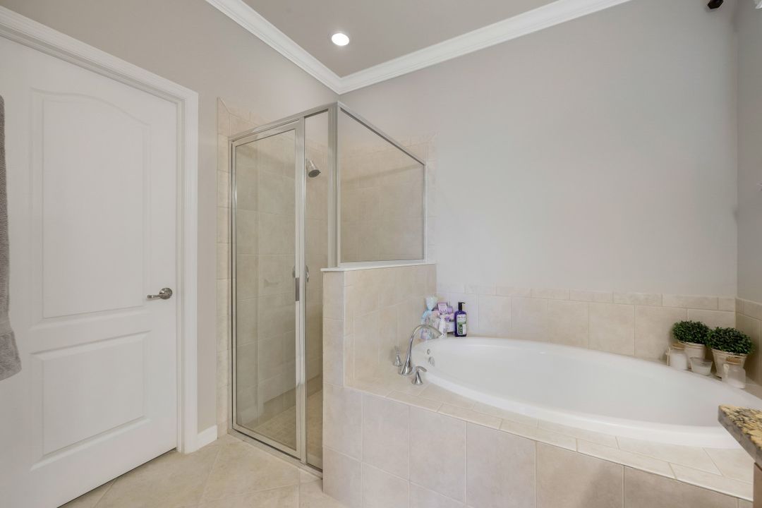 11435 Icarus Cir, Lehigh Acres, FL 33971