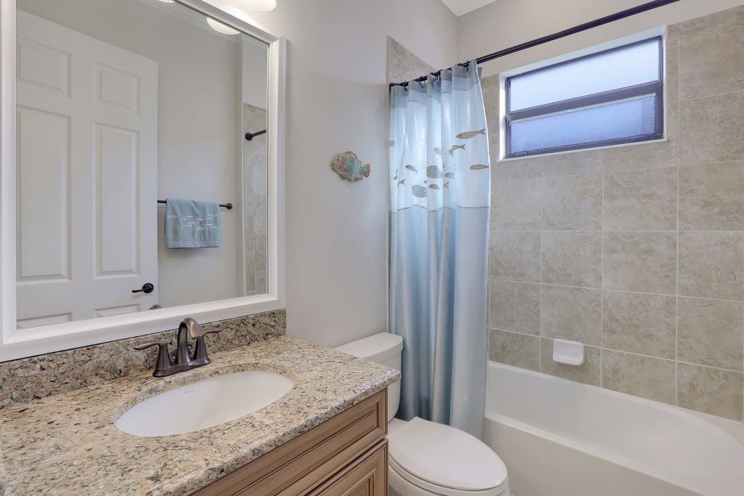 10066 Biscayne Bay Ln, Naples, FL 34120