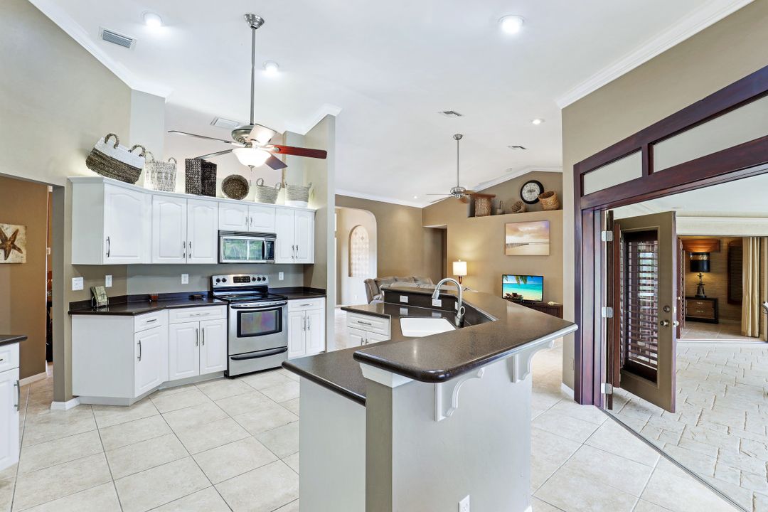 5327 SW 21st Pl, Cape Coral, FL 33914