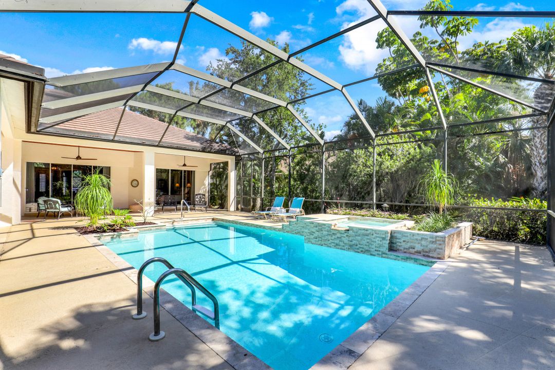 2229 Goshawk Ct, Naples, FL 34105