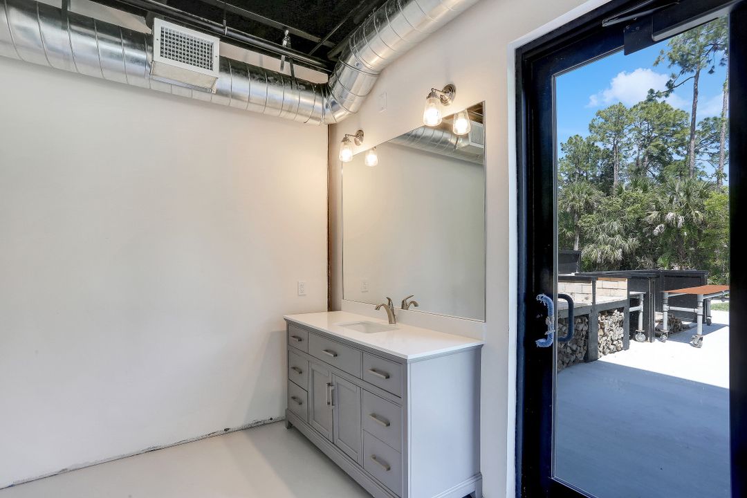 4441 5th Ave NW, Naples, FL 34119