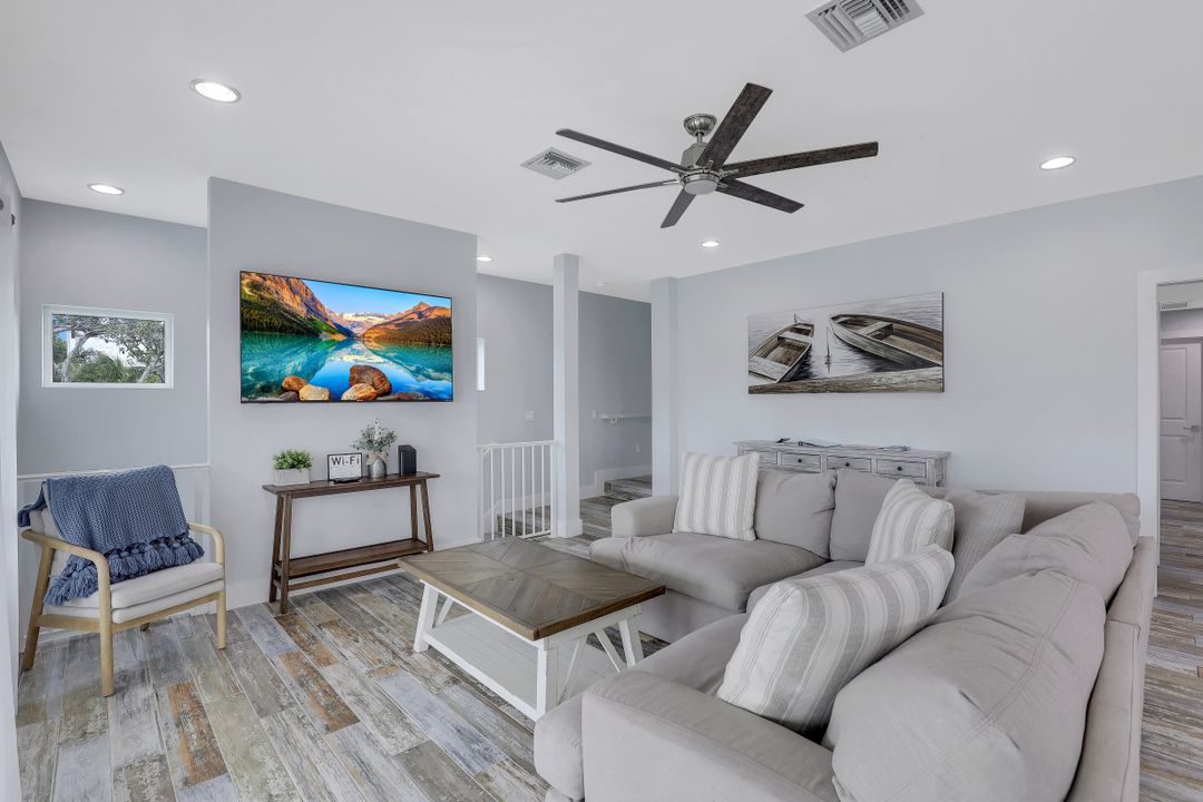 816 San Carlos Dr, Fort Myers Beach, FL 33931