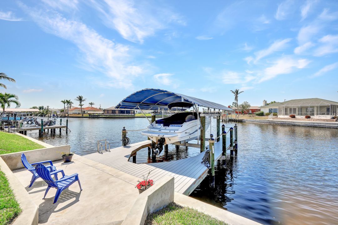 214 NW 32nd Pl, Cape Coral, FL 33993
