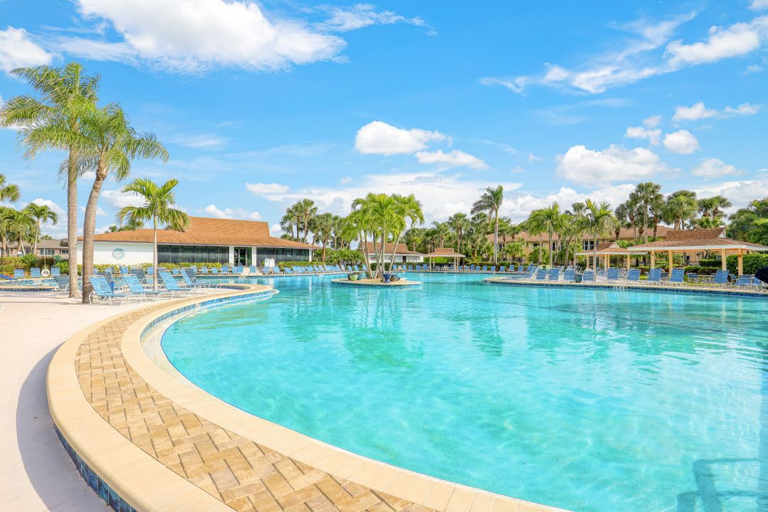 3631 Arctic Cir, Naples, FL 34112