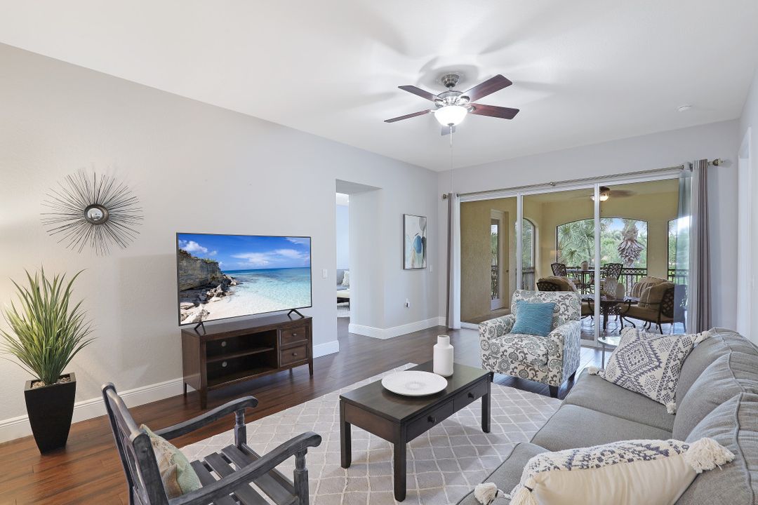 3720 Montreux Ln #203, Naples, FL 34114