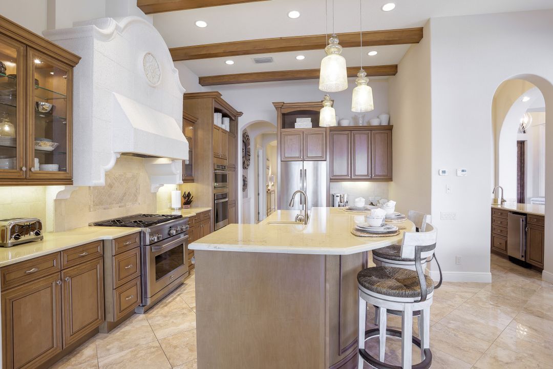 9214 Marble Stone Dr, Naples, FL 34120