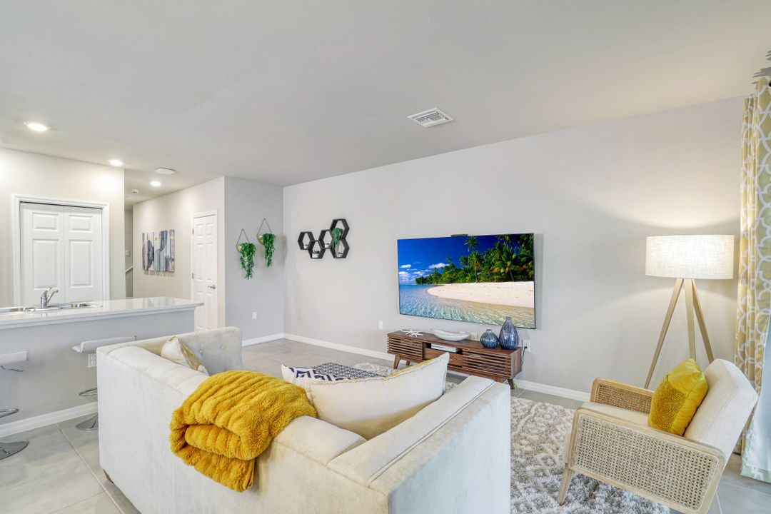 15359 Wildflower Cir, Naples, FL 34119