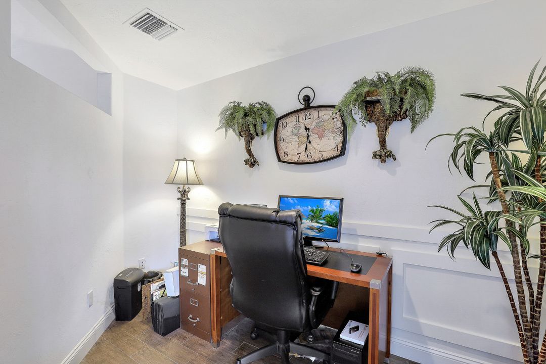 1570 Villa Ct, Marco Island, FL 34145