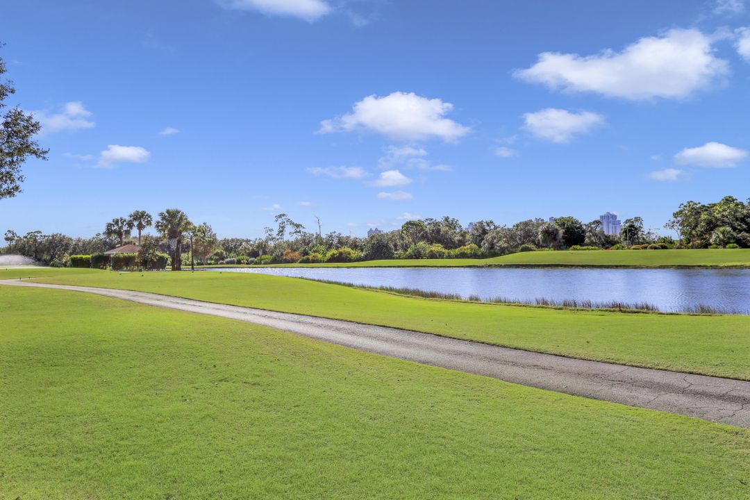 25150 Ridge Oak Dr, Bonita Springs, FL 34134