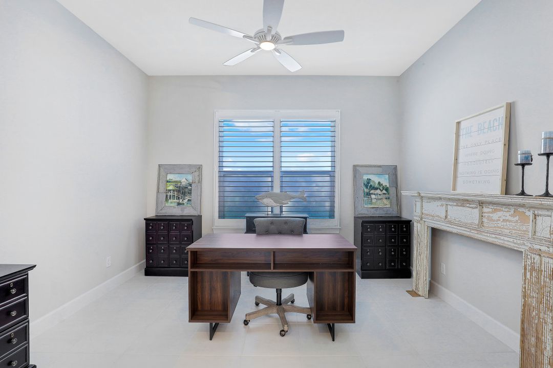 8458 Sevilla Ct, Naples, FL 34114