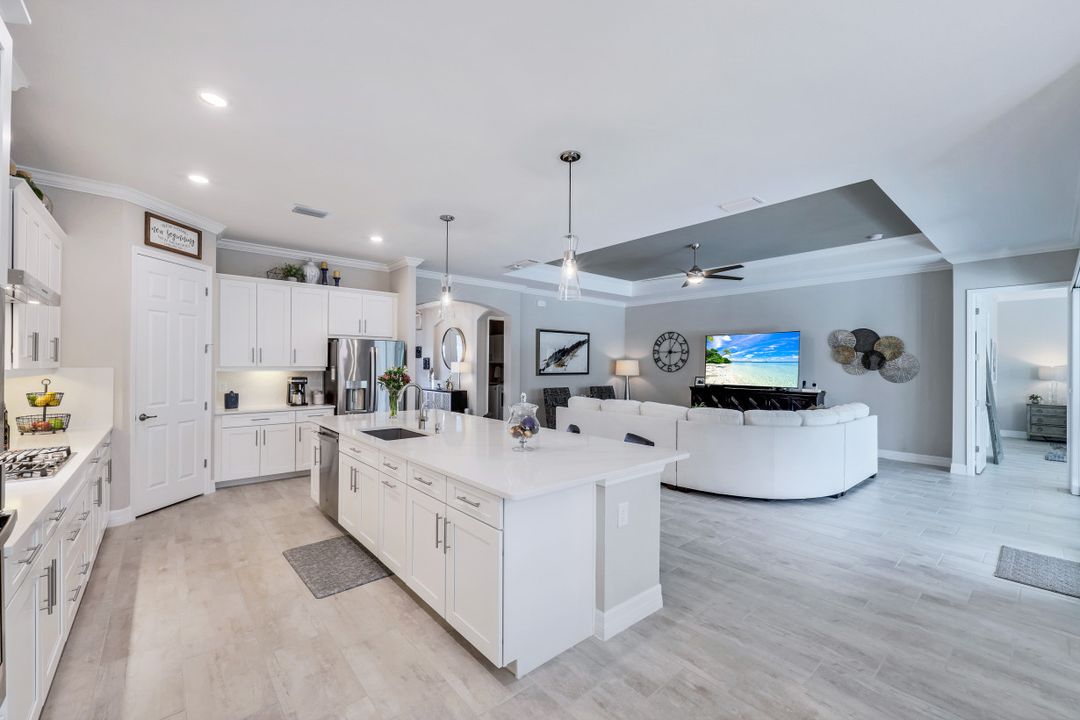 14853 Blue Bay Cir, Fort Myers, FL 33913