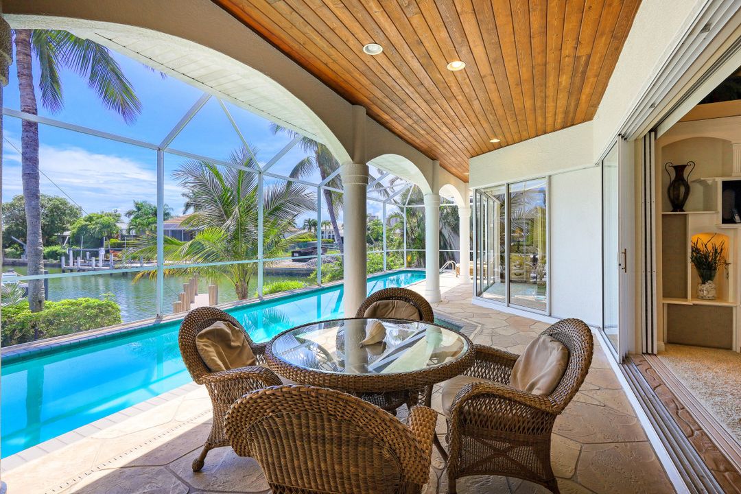 690 Pelican Ct, Marco Island, FL 34145