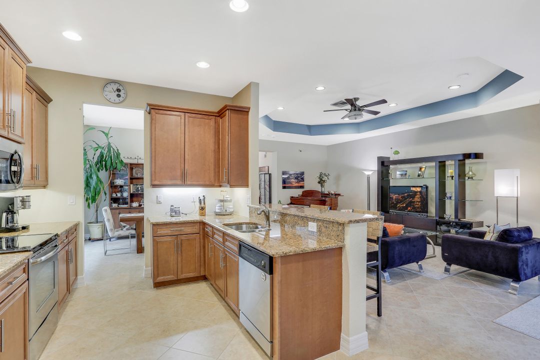 11222 Yellow Poplar Dr, Fort Myers, FL 33913