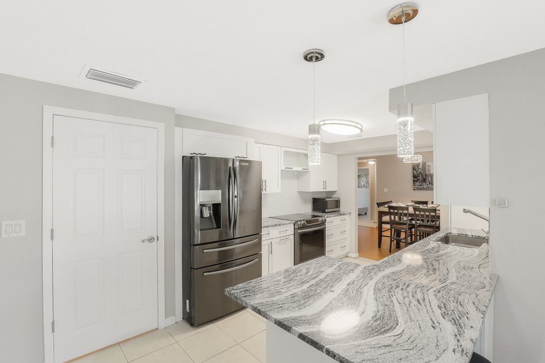 18469 Phlox Dr, Fort Myers, FL 33967