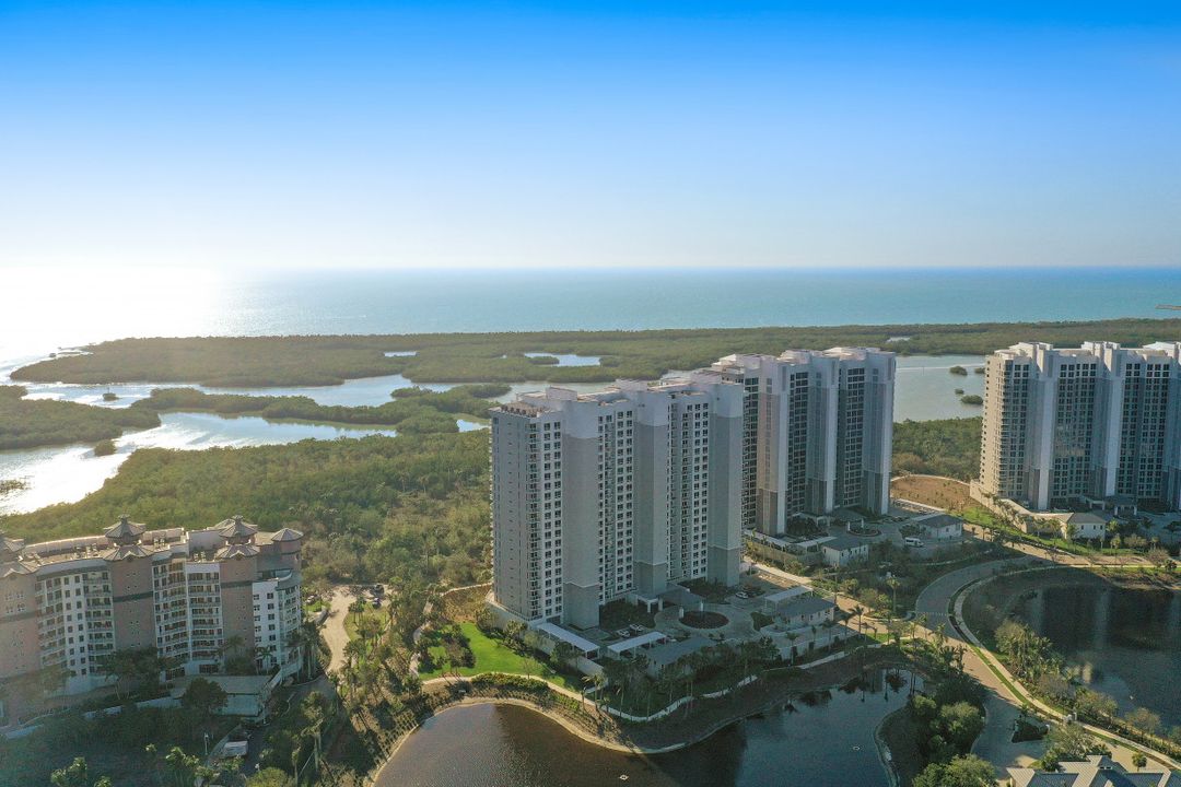 13915 Old Coast Rd #305, Naples, FL 34110