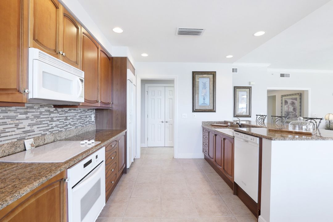 760 N Collier Blvd #404, Marco Island, FL 34145