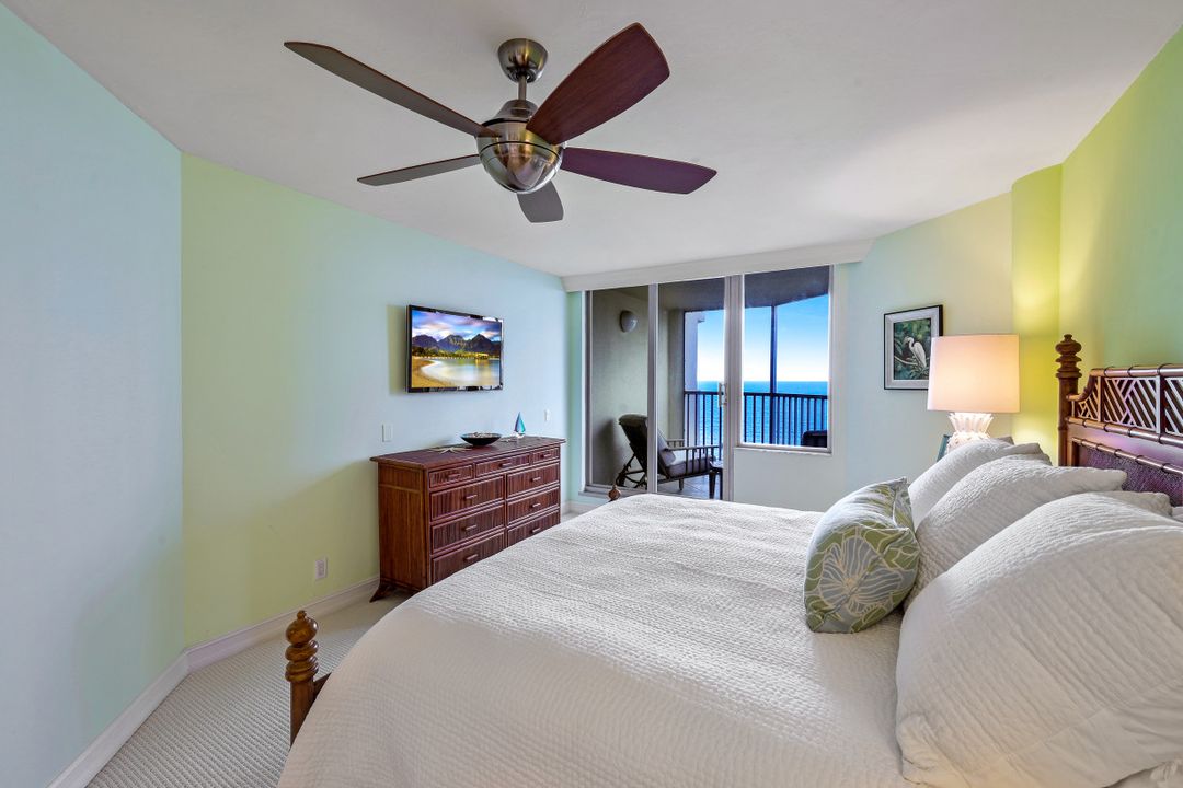 4041 Gulf Shore Blvd N #805 , Naples, FL 34103