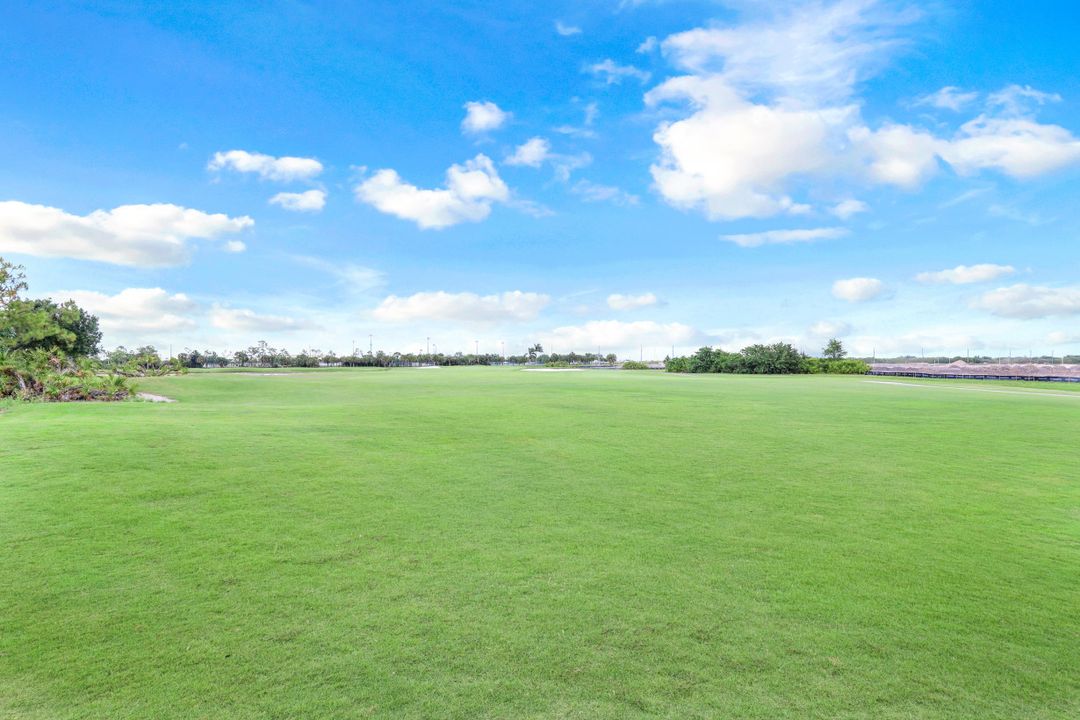 2108 Par Dr, Naples, FL 34120